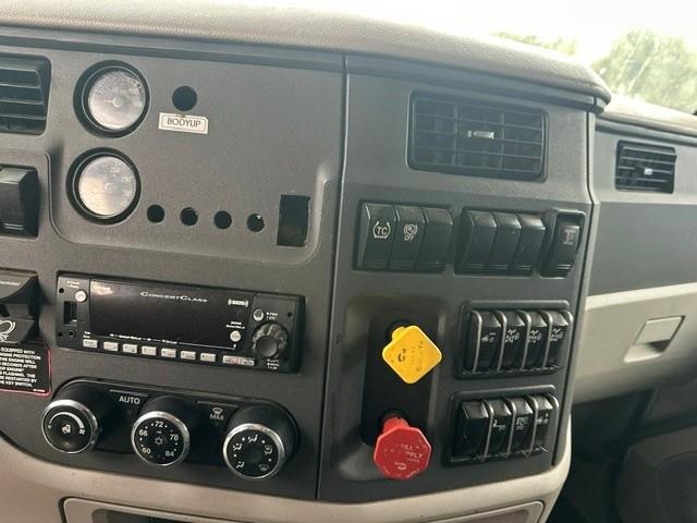 2021 Peterbilt 567-5