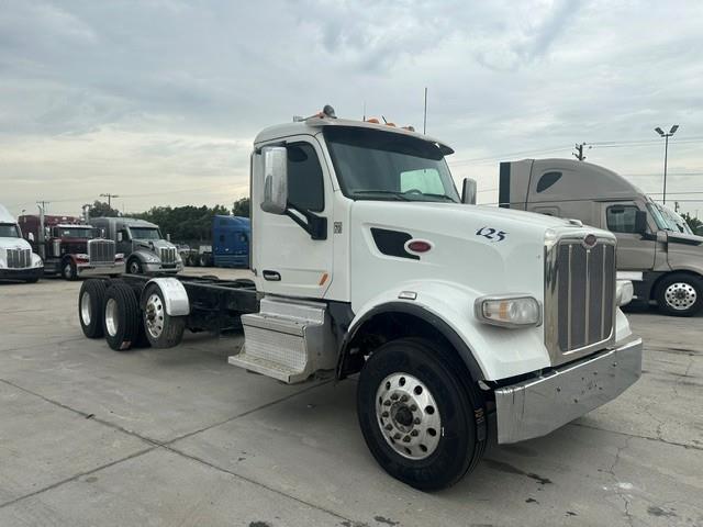 2021 Peterbilt 567-10