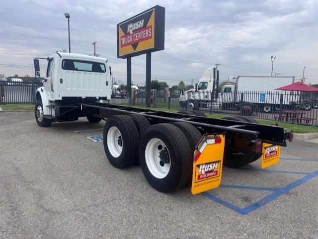 2020 Freightliner Business Class M2 106-0