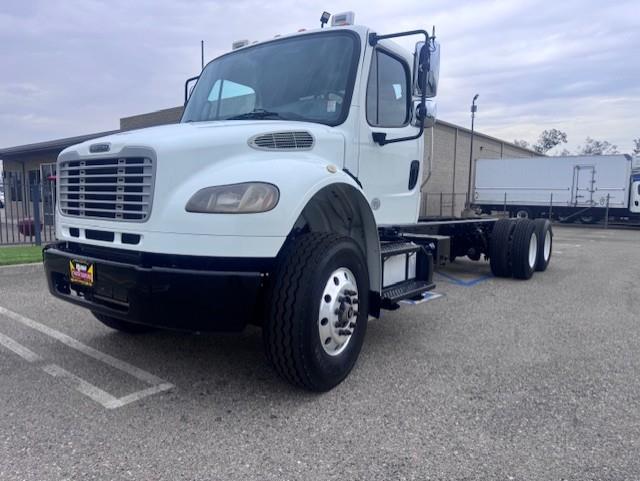 2020 Freightliner Business Class M2 106-1