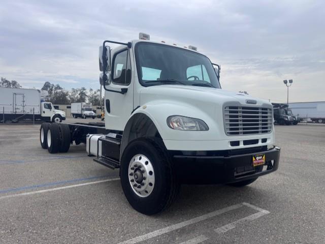 2020 Freightliner Business Class M2 106-3