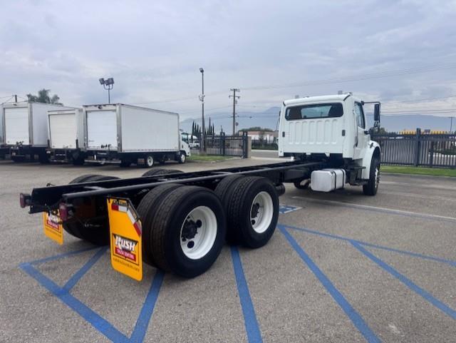 2020 Freightliner Business Class M2 106-6