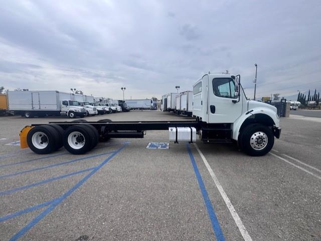 2020 Freightliner Business Class M2 106-5
