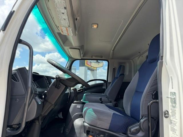 2022 Isuzu FTR-25