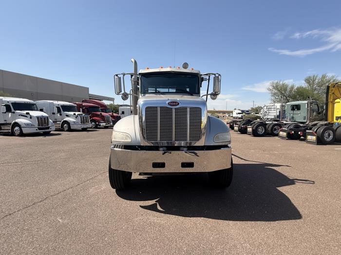 2021 Peterbilt 348-8