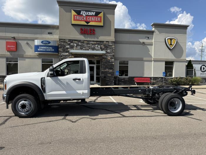 2026 Ford F-550-1