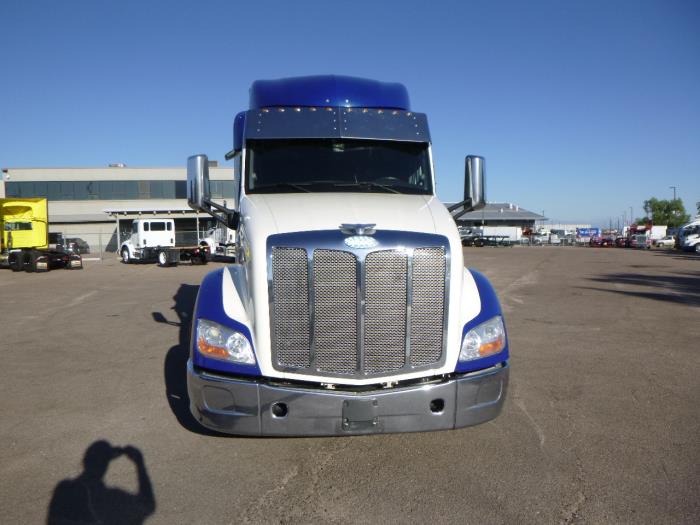 2021 Peterbilt 579-2