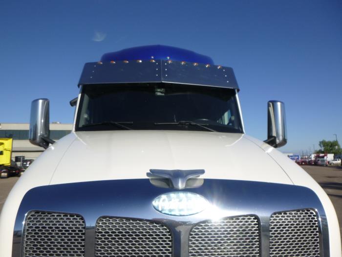 2021 Peterbilt 579-3