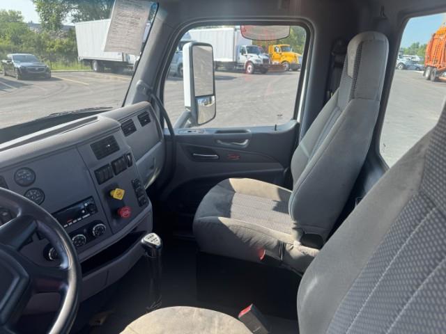 2016 Peterbilt 579-9