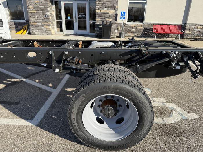 2026 Ford F-550-9