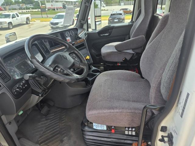 2022 International LT625-6