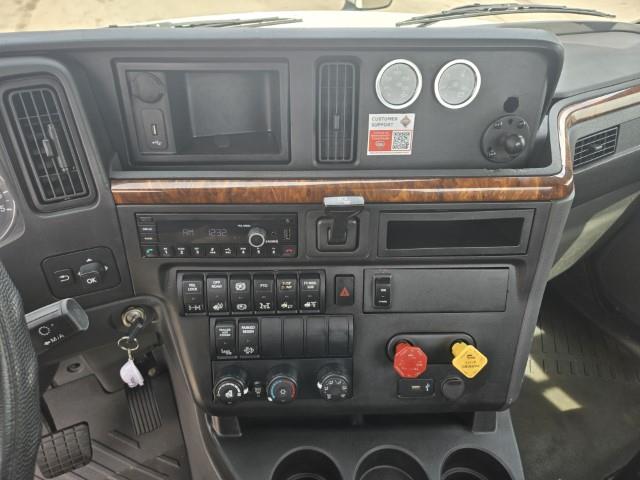 2022 International LT625-7