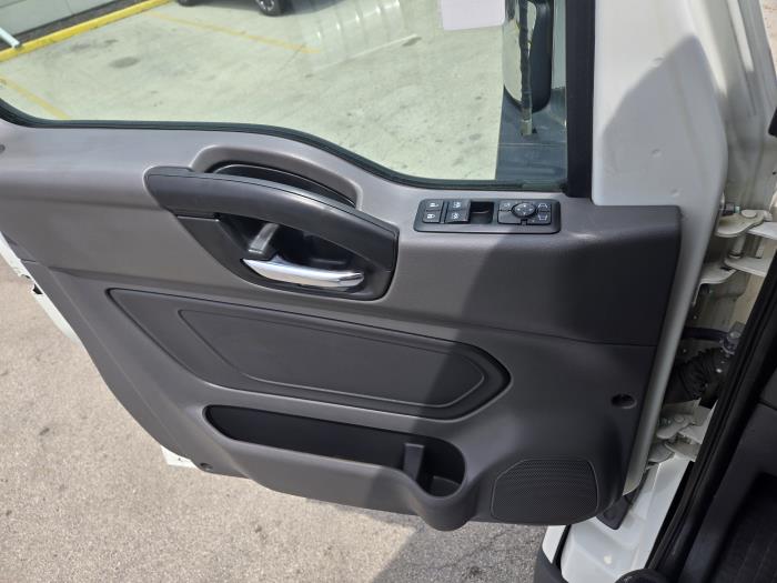 2022 International LT625-10
