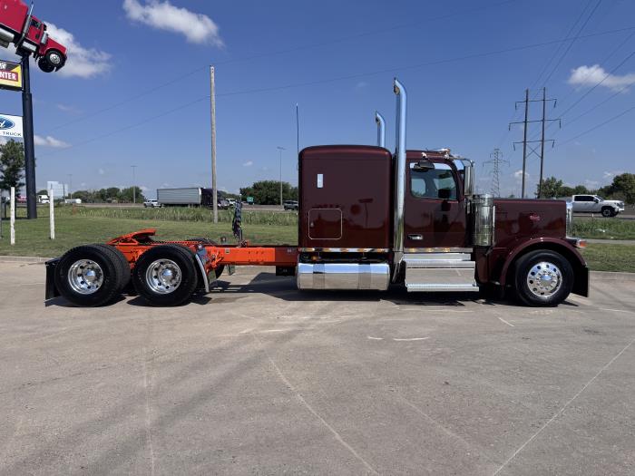 2027 Peterbilt 589-5