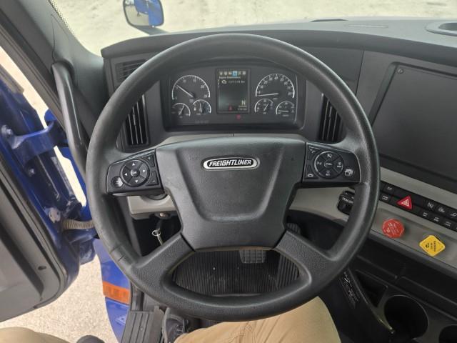2019 Freightliner Cascadia-9