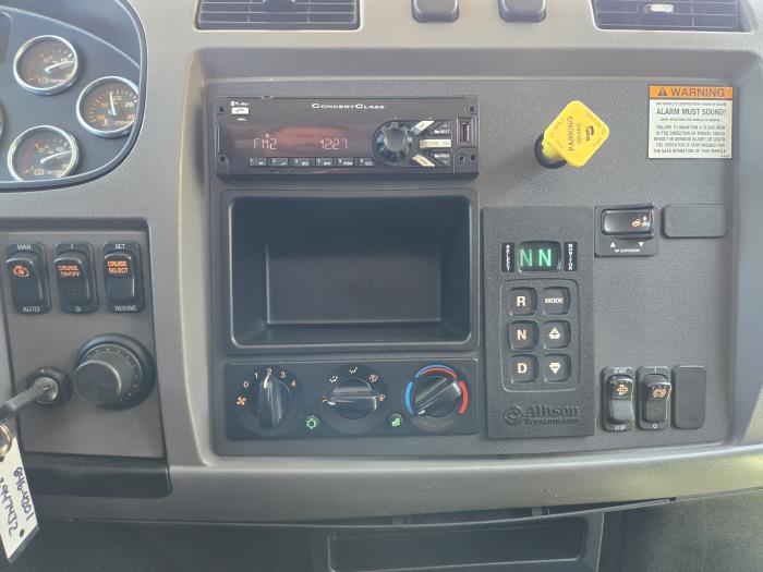 2019 Peterbilt 337-4