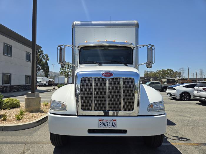 2019 Peterbilt 337-6