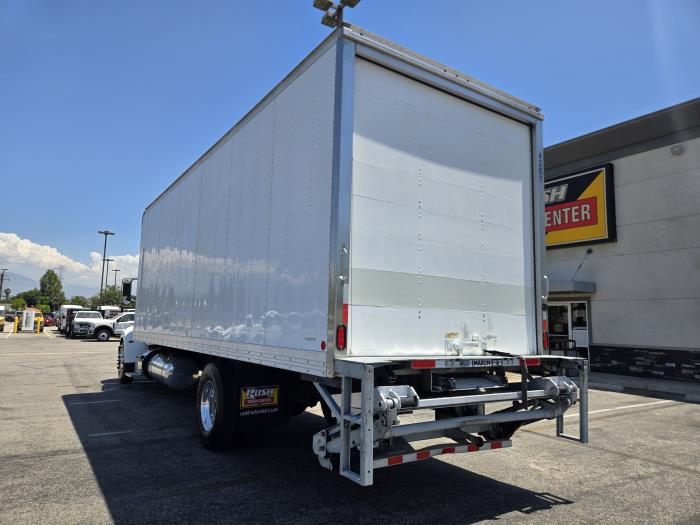 2019 Peterbilt 337-10