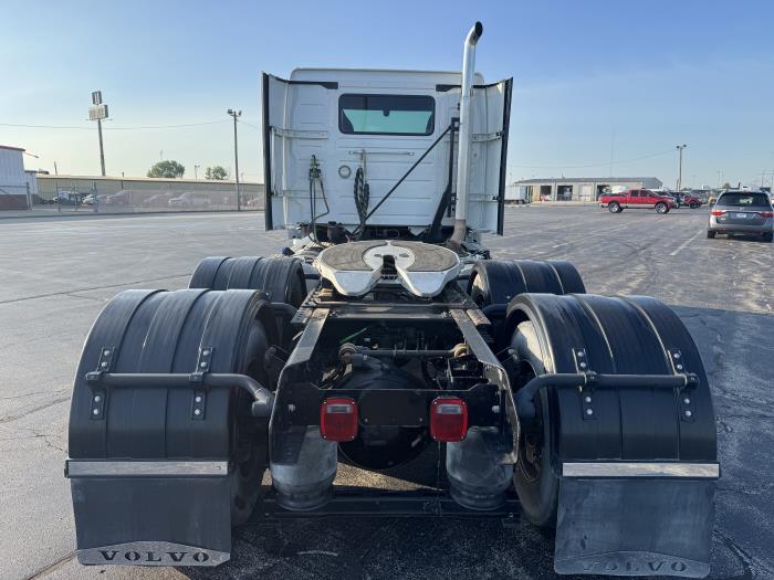 2019 Volvo VNL64T200-6