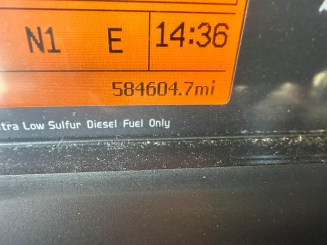 2016 Volvo VNL300-5