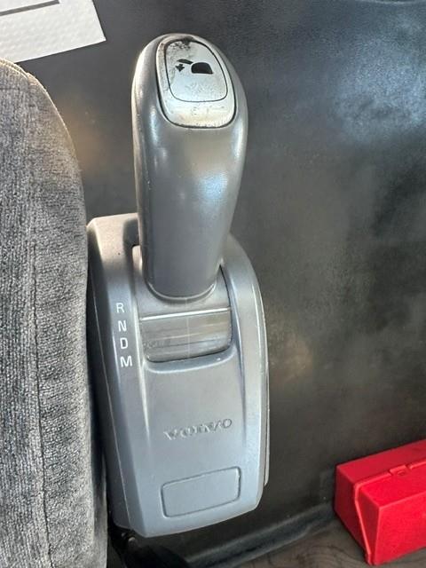 2016 Volvo VNL300-14