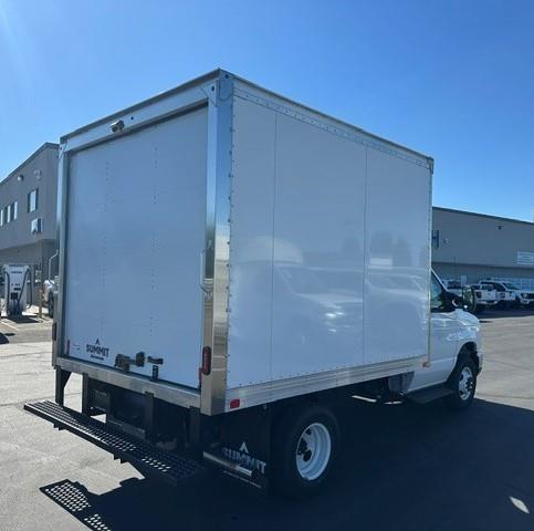 2027 Ford E-350-3