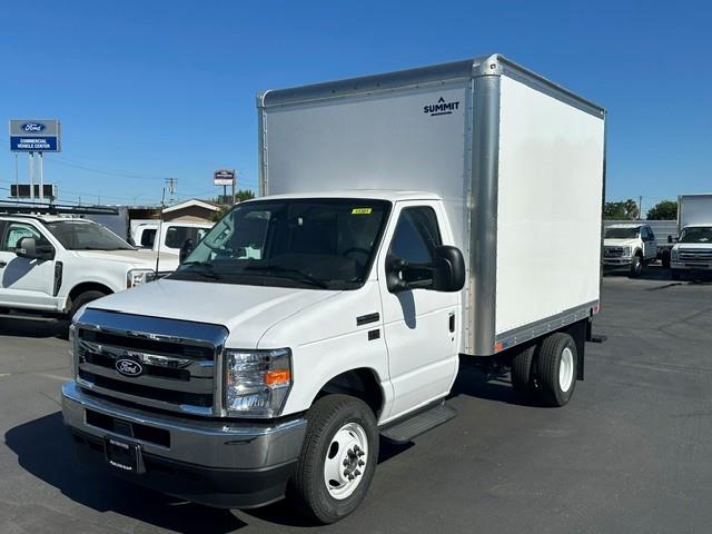 2027 Ford E-350-1