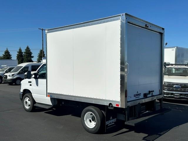 2027 Ford E-350-7