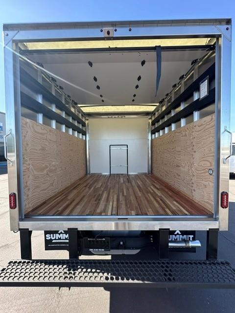 2027 Ford E-350-9