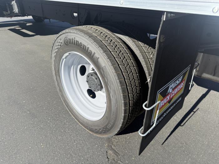 2026 Ford F-550-8