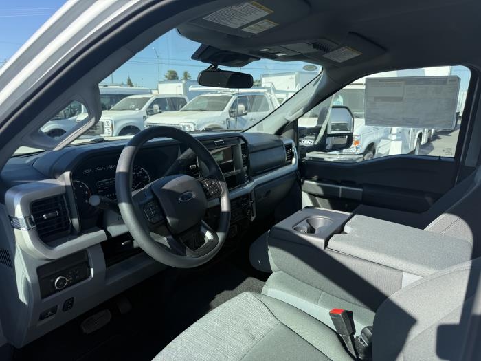 2026 Ford F-550-10