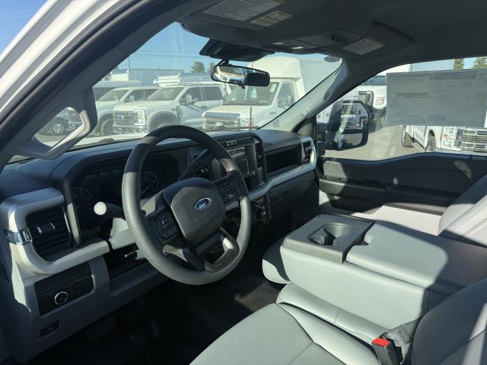 2026 Ford F-550-9