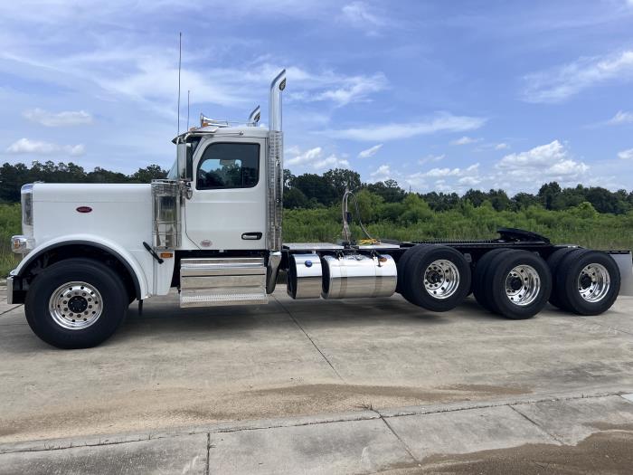 2026 Peterbilt 589-3