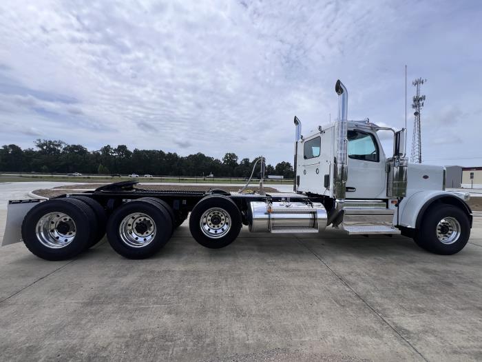 2026 Peterbilt 589-7