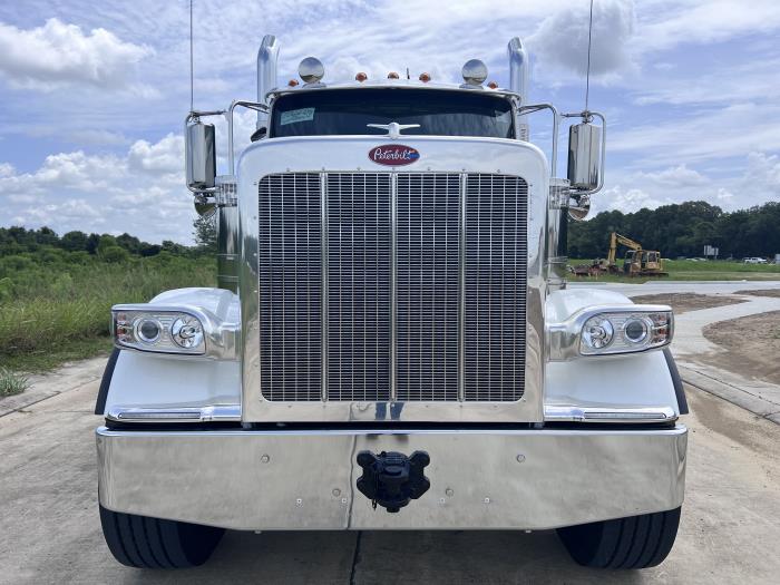 2026 Peterbilt 589-9