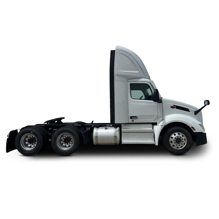 2023 Peterbilt 579-5