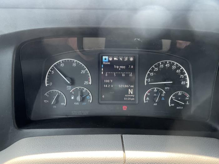 2022 Freightliner Cascadia-15