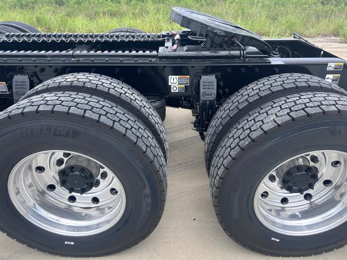 2026 Peterbilt 589-9