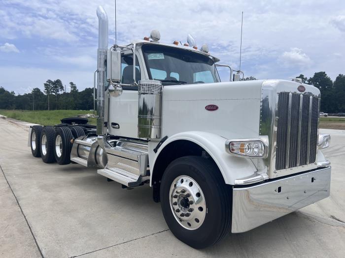 2026 Peterbilt 589-7