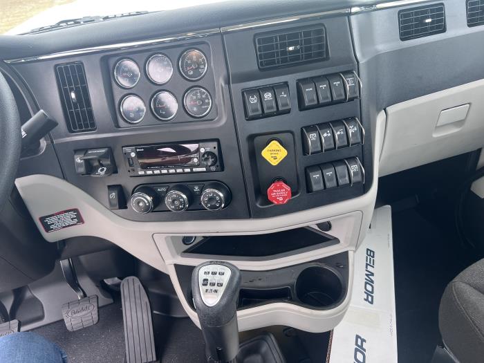 2026 Peterbilt 589-12