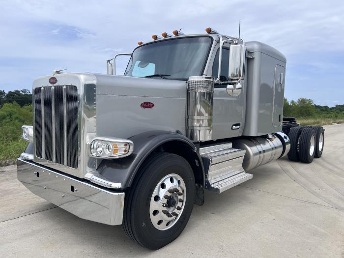 2025 Peterbilt 589-1