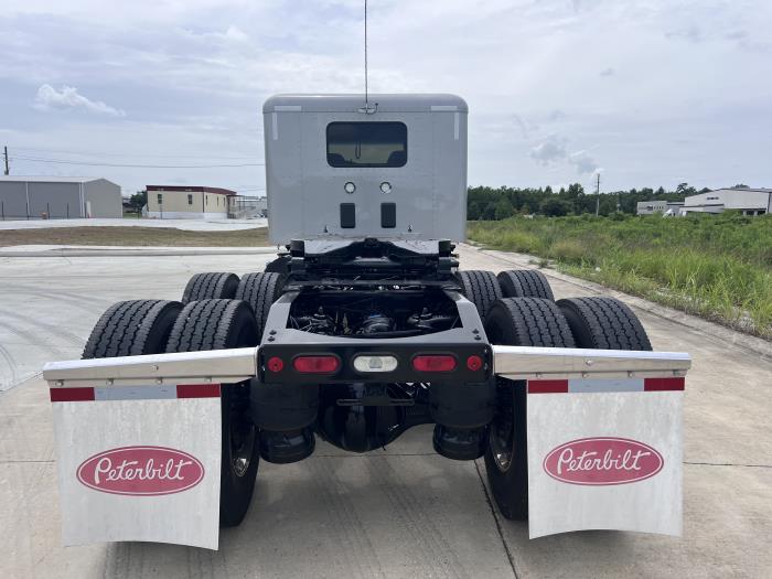 2025 Peterbilt 589-4