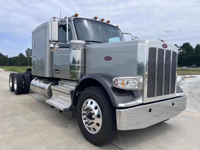 2025 Peterbilt 589-7