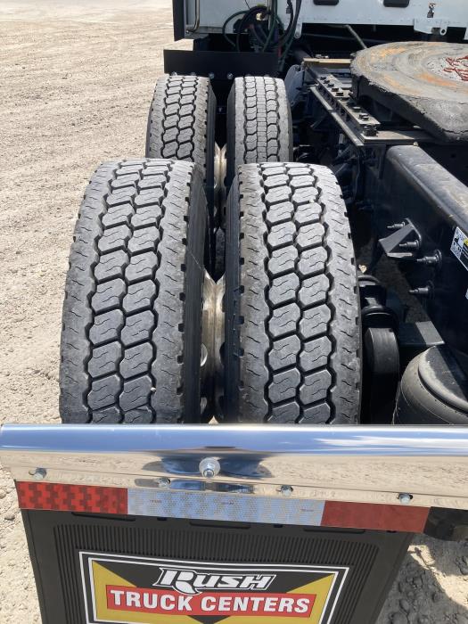 2022 Peterbilt 579-3