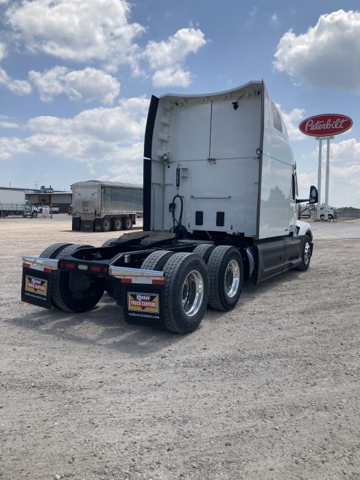 2022 Peterbilt 579-5
