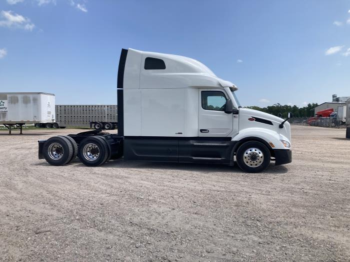 2022 Peterbilt 579-6