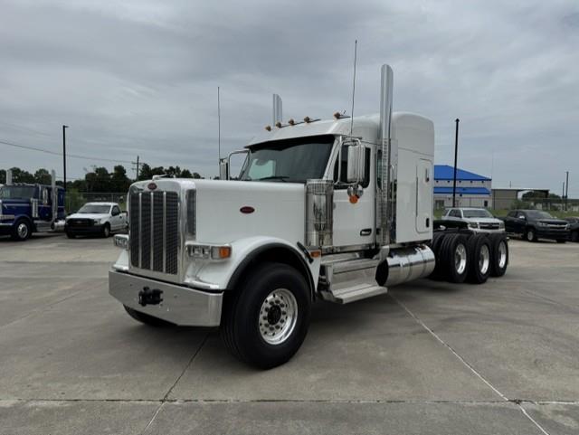 2027 Peterbilt 589-1
