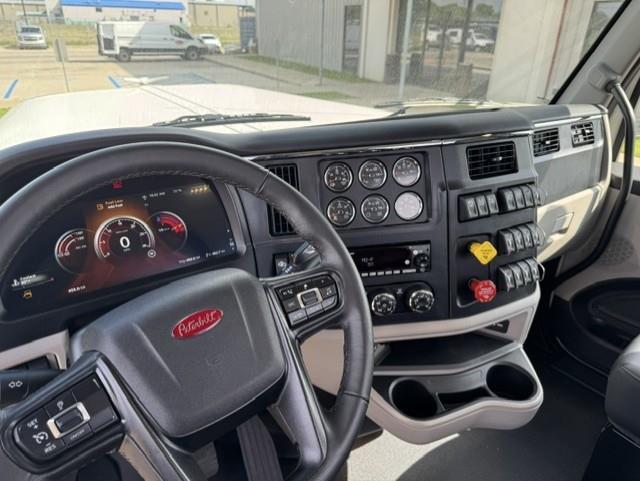 2026 Peterbilt 589-7