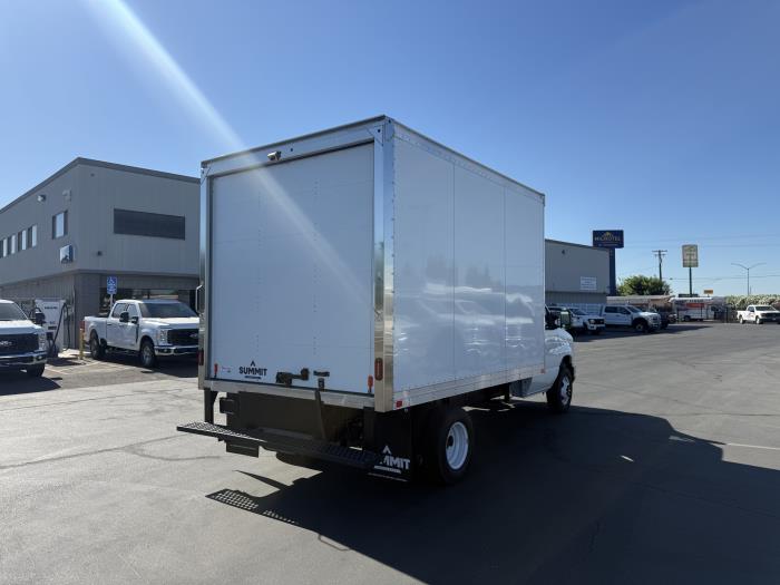 2027 Ford E-450-5