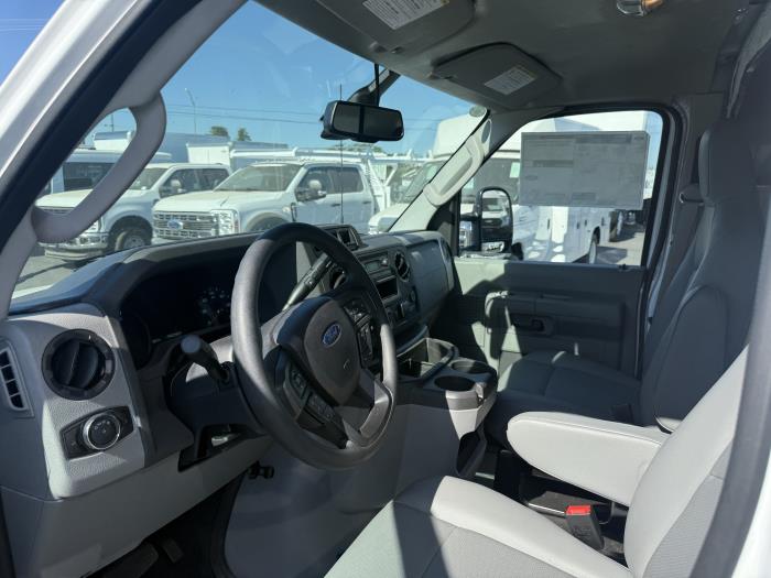 2027 Ford E-450-10